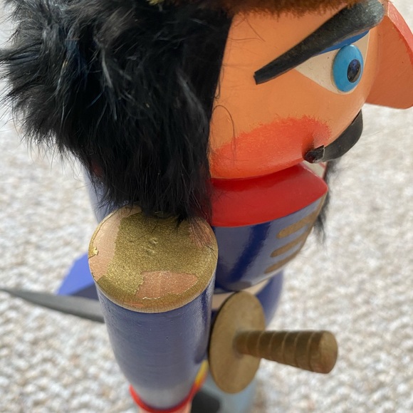 SOLD Vintage Erzgebirge German Pandur Nutcracker - Picture 7 of 12